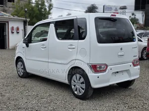 Suzuki Wagon R 660 Hybrid FWD 2019