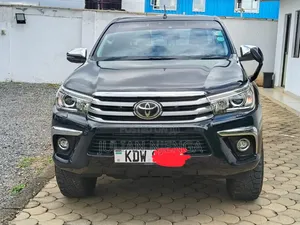Toyota Hilux Revo Double Cab Deisel 2.4 AWD 2019 Black