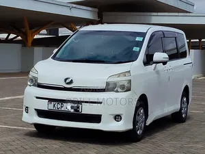 Toyota Voxy 2010 White