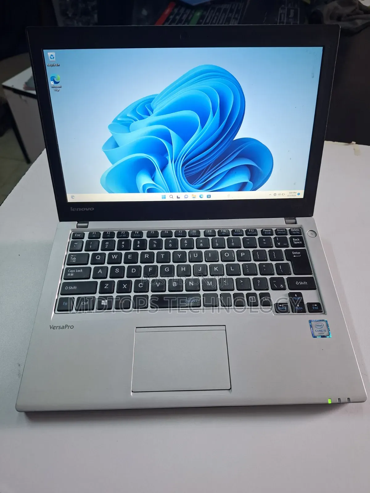 Laptop Lenovo 300e 8GB Intel Core i5 HDD 500GB