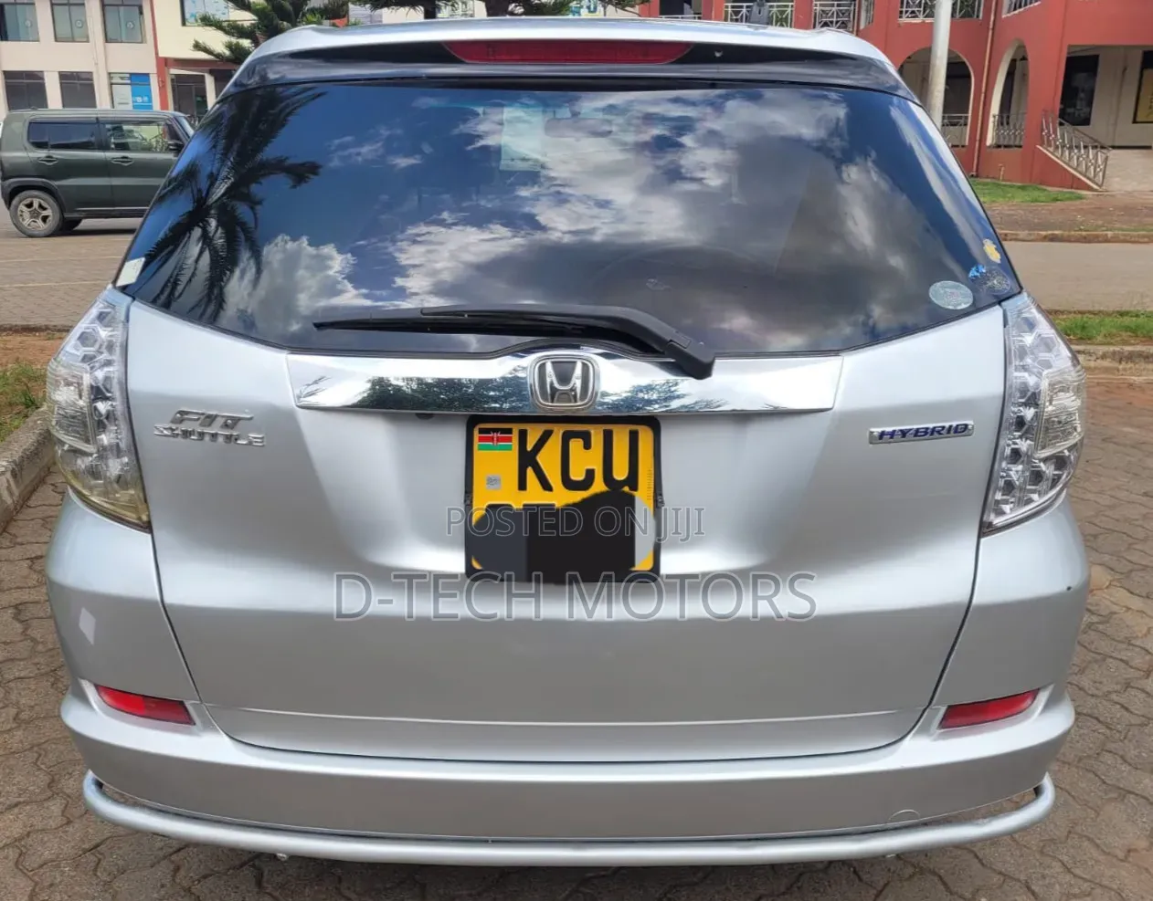 Honda Fit Shuttle 2012 Silver
