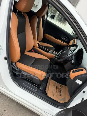 Honda Vezel 2019 Off white