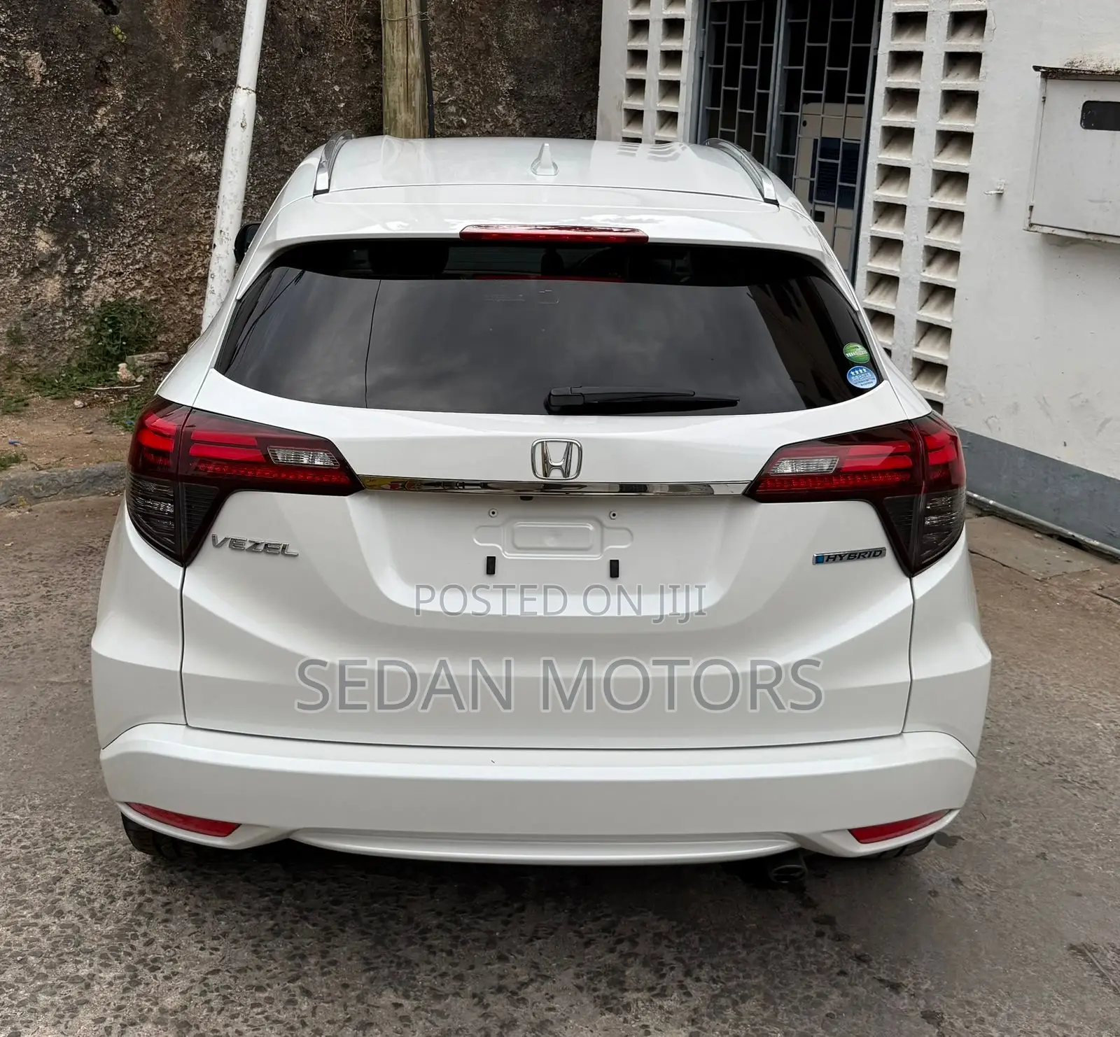 Honda Vezel 2019 Off white