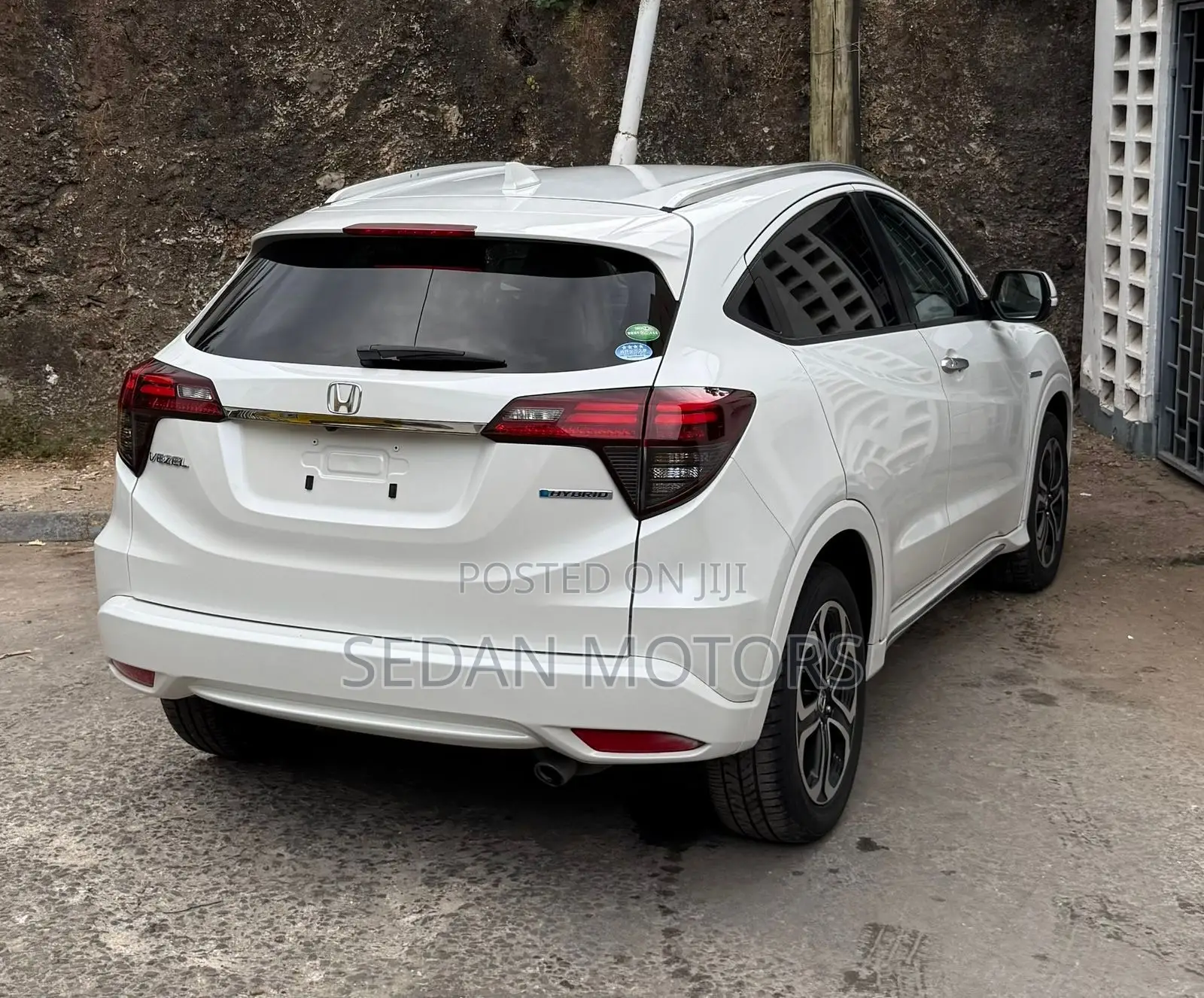 Honda Vezel 2019 Off white