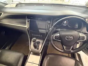 Toyota Harrier 2019 Ivory