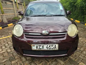 Toyota Sienta 2012 Brown