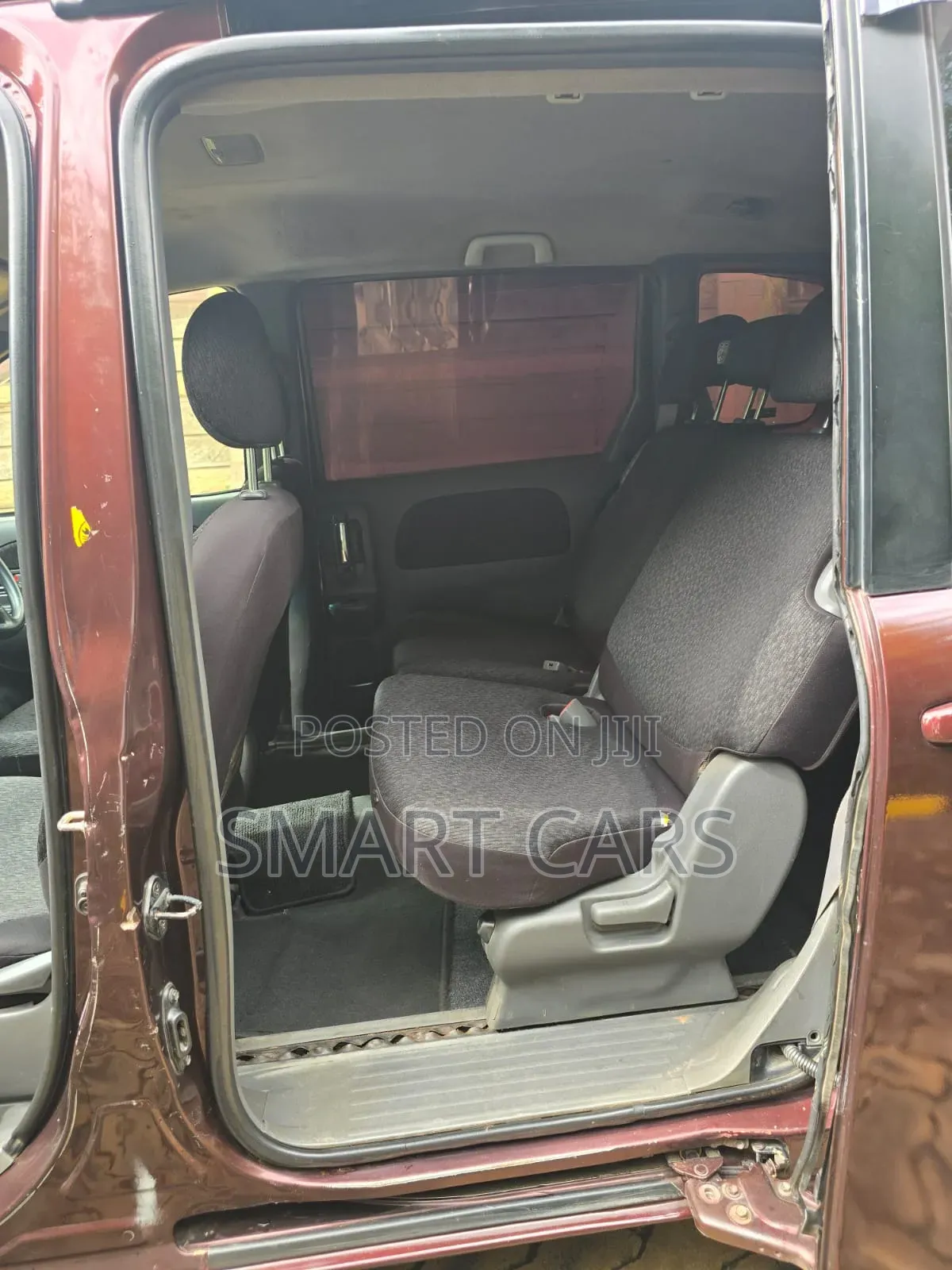 Toyota Sienta 2012 Brown