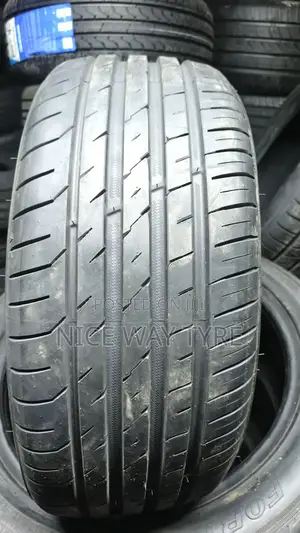 215/45r17 Lionlord