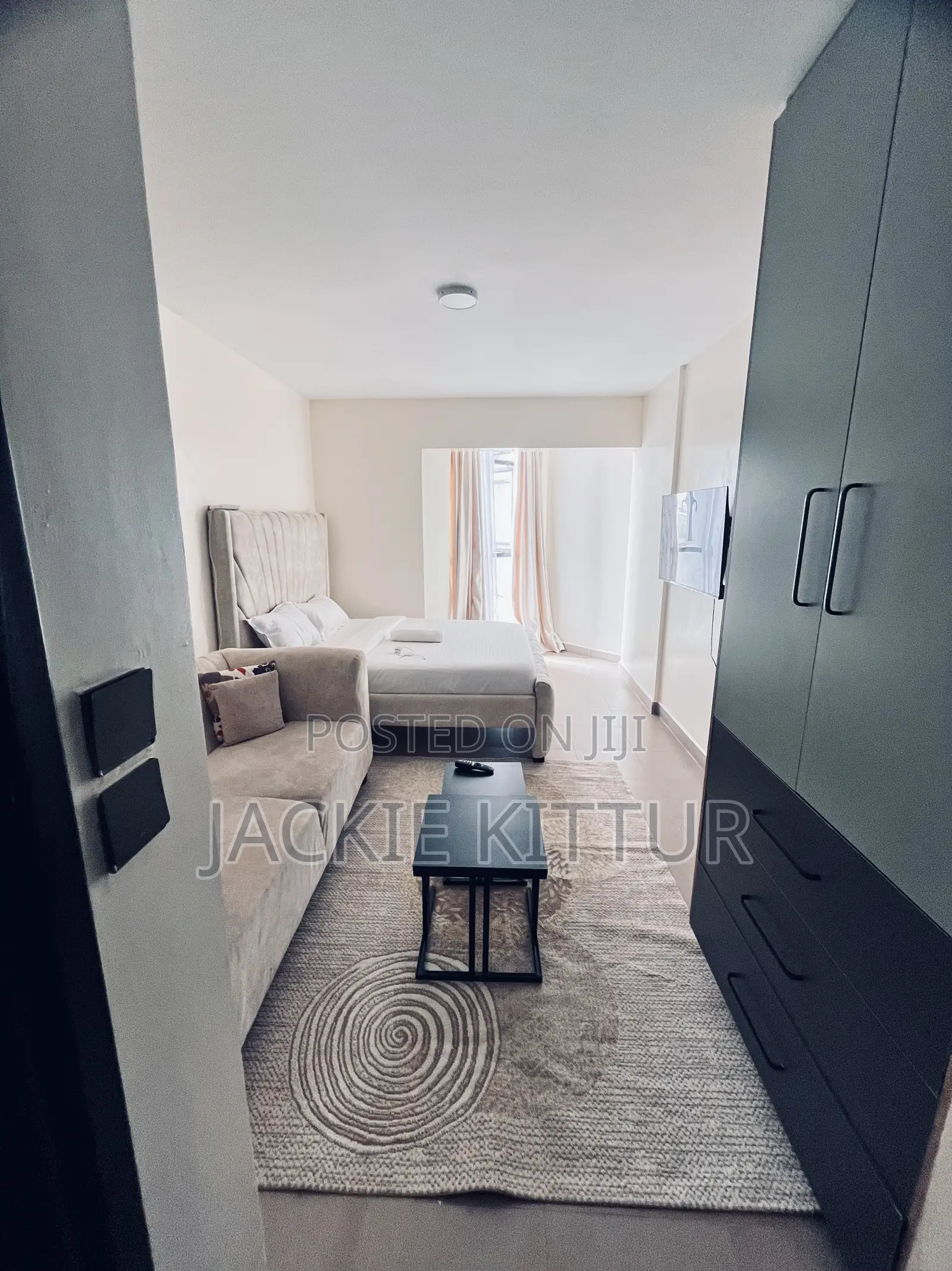 Executive Studio South B