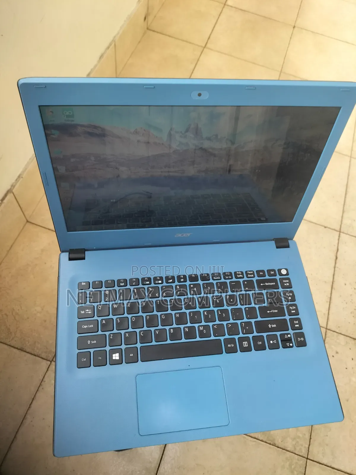 Laptop Acer Aspire E5-473 8GB Intel Core i3 HDD 500GB