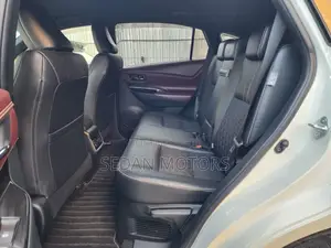 Toyota Harrier 2019 Off white