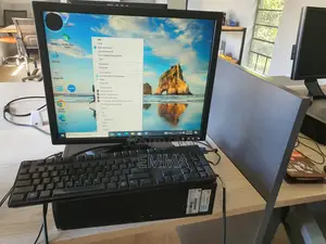 Desktop Computer Dell 8GB Intel Core 7 HDD 512GB