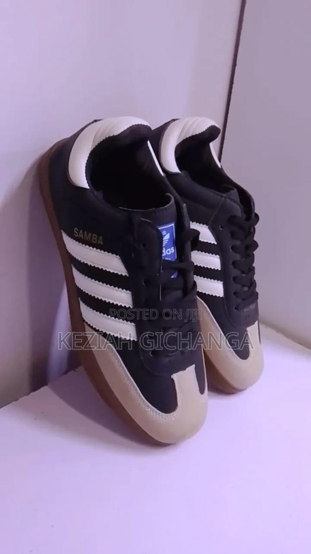 Sport Shoes - thumbnail 2