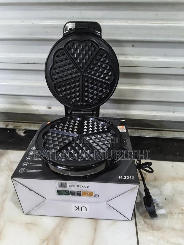 Raf Waffle Maker .R.2212