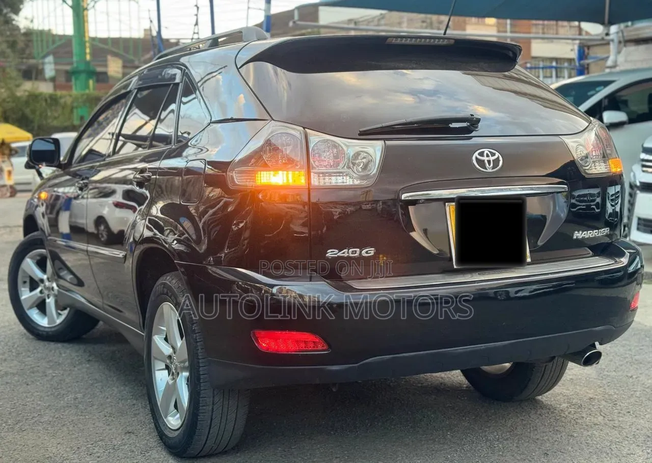 Toyota Harrier 2.4 2005 Black