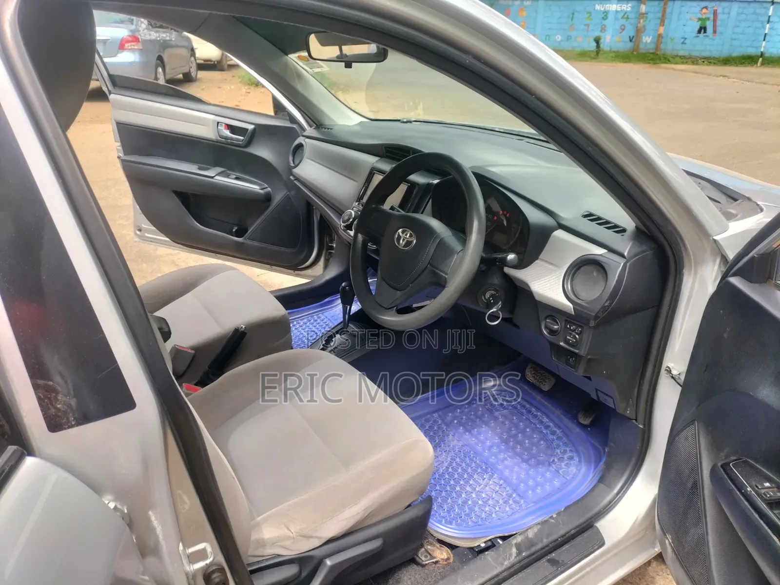Toyota Axio 2013 Silver