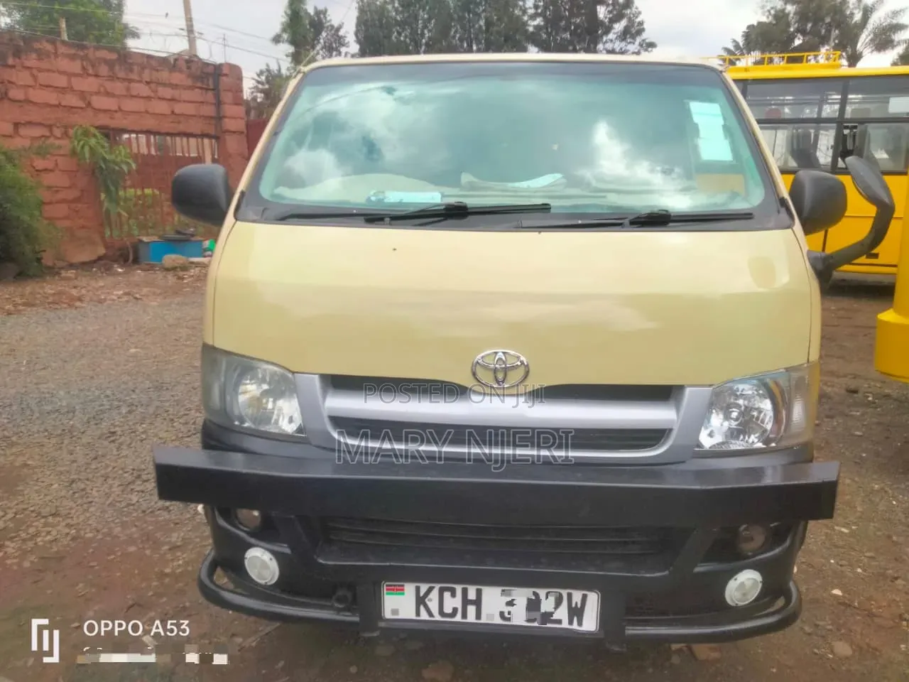 Toyota HiAce 2009 Beige
