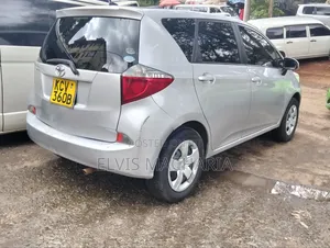 Toyota Ractis 2012 Silver