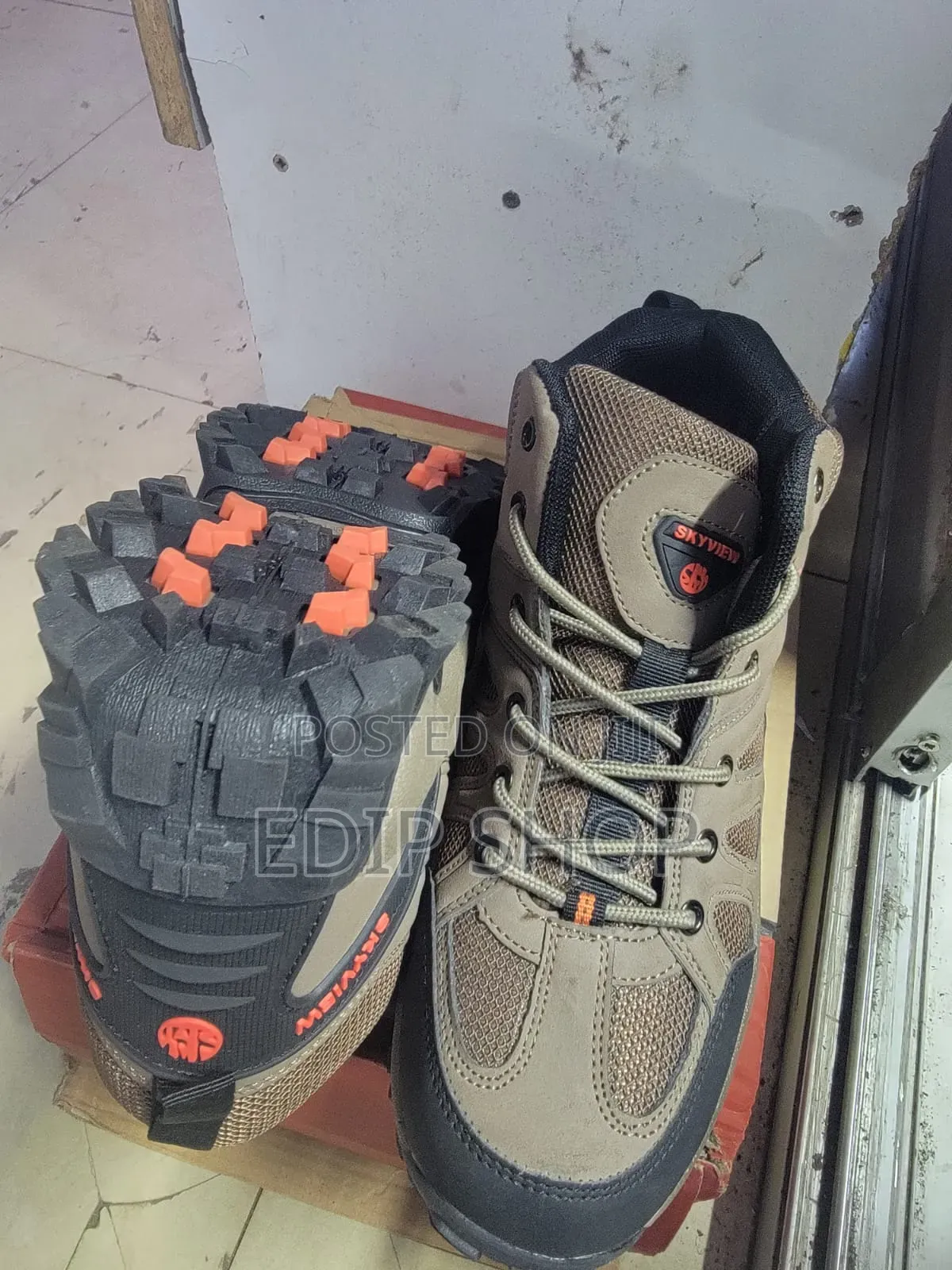 Size 40 - 43 Skyview Hiking Boot