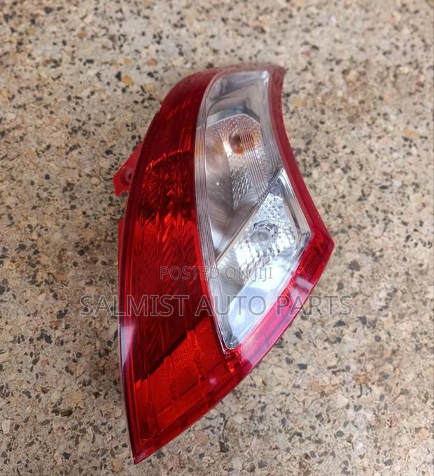 Suzuki Swift 2008 - 2010 Tailight