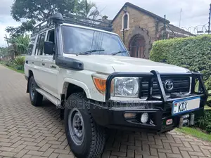Toyota Land Cruiser 76 Series 2019 White