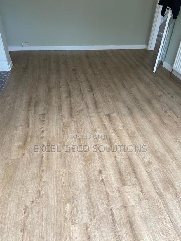 Luxury Vinyl Tile Flooring – Modern Flooring With Natural Appeal