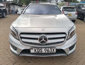 Mercedes-Benz GLA 250 2017 Silver