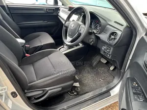 Toyota Corolla Fielder 2018 Silver