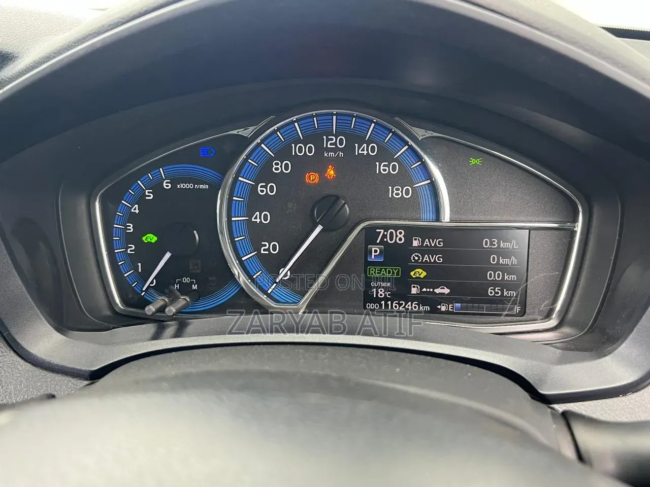 Toyota Corolla Fielder 2018 Silver