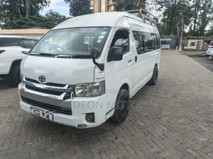 Toyota HiAce 2008 White