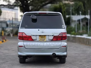 Toyota Alphard 2005 Silver