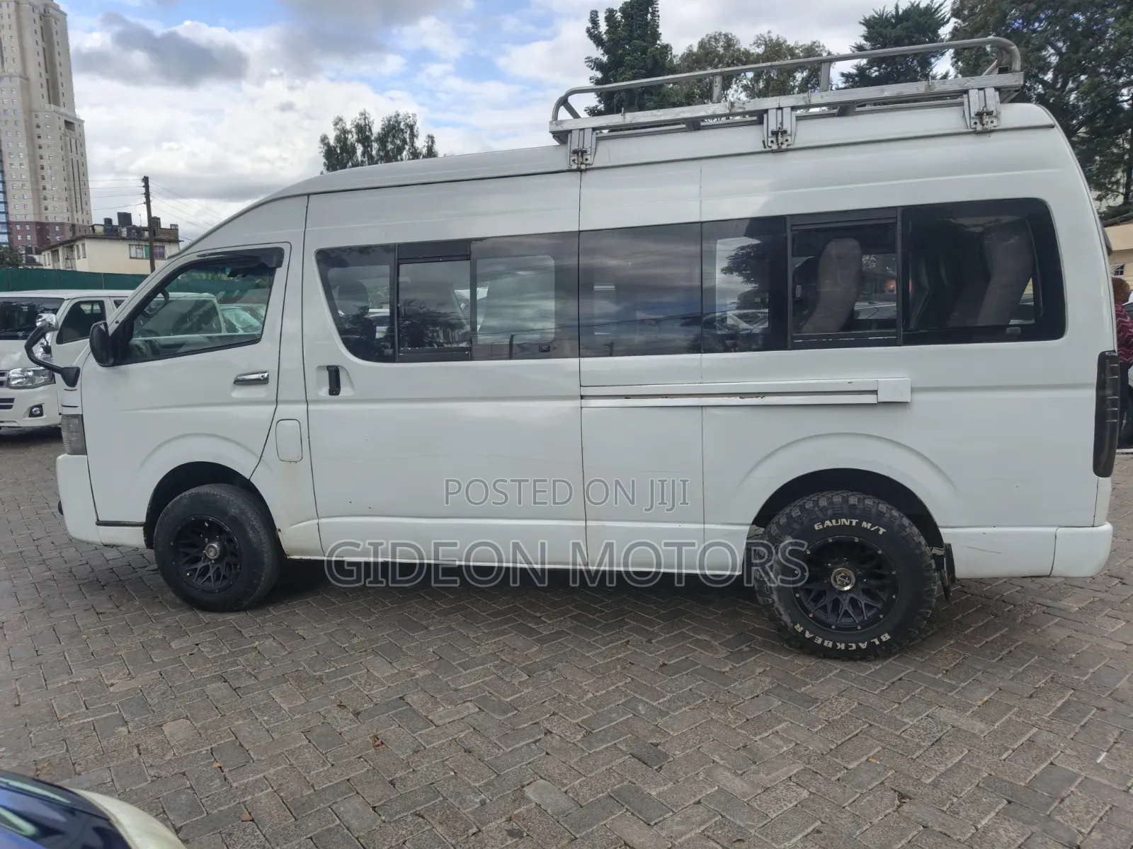 Toyota HiAce 2008 White