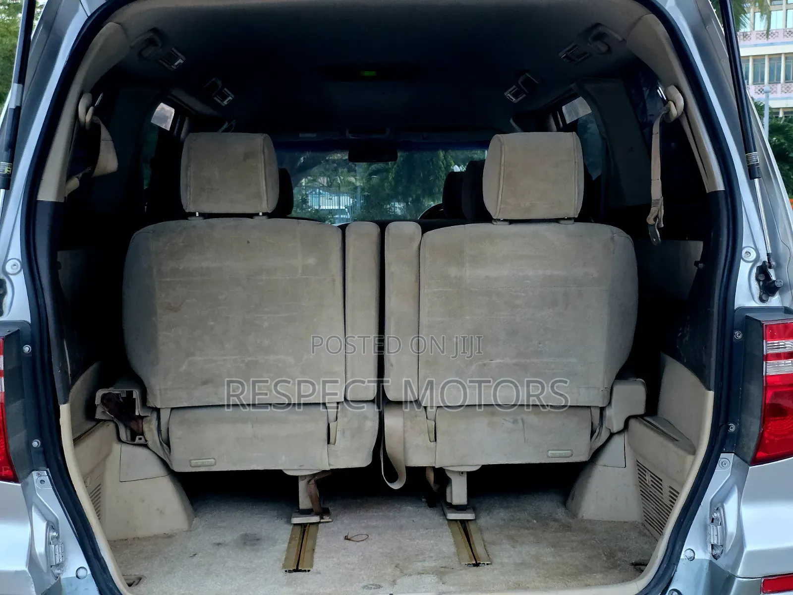 Toyota Alphard 2005 Silver