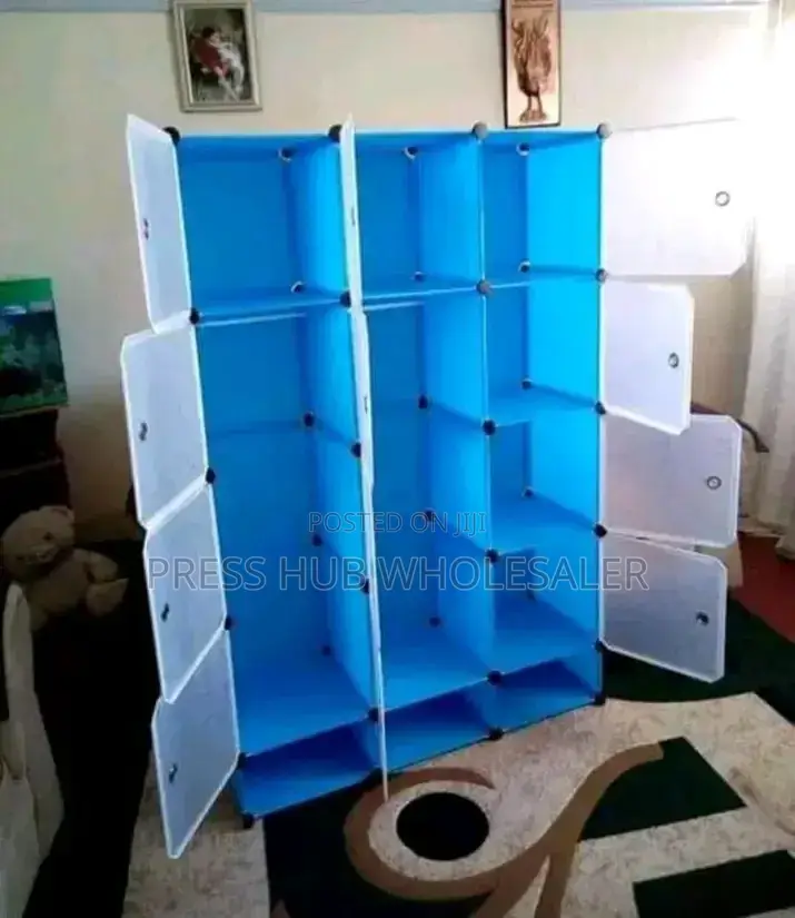12-Cube Portable Modular Storage Organizer With Patterned Doors