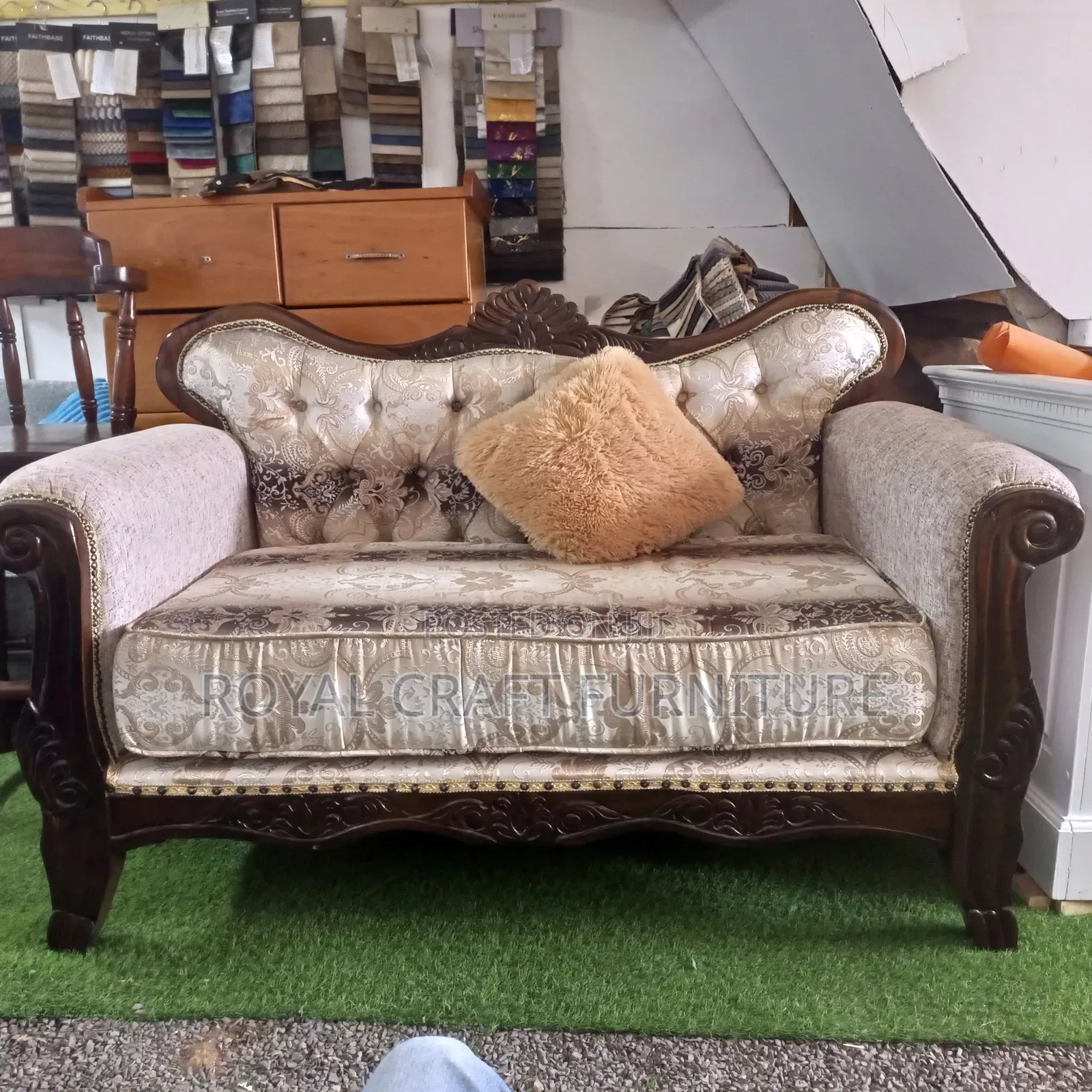 Antique Royal 7-Seater Chesterfield Sofa Set