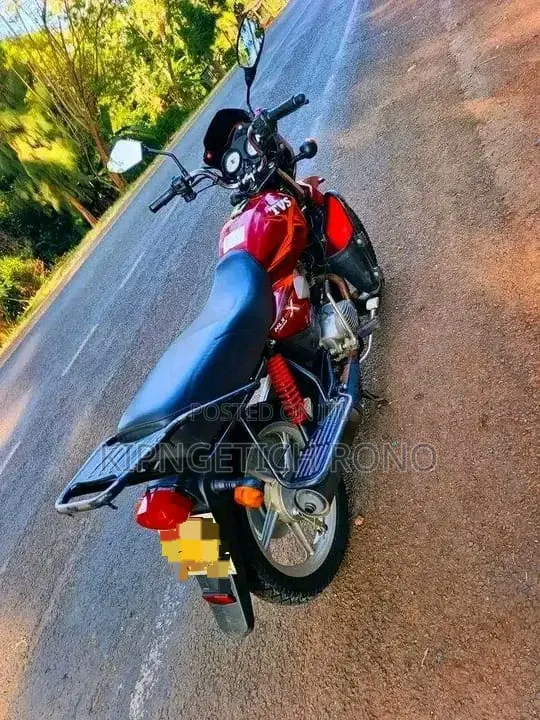 TVS HLX 125 2019 Black