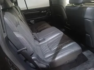 Lexus LX 570 (5 seats) AWD 2019 Black