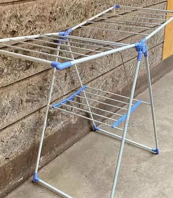 Portable Clothes Rack – Ready-assembled Storage Solution
