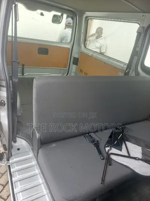 Toyota HiAce 2019 Silver