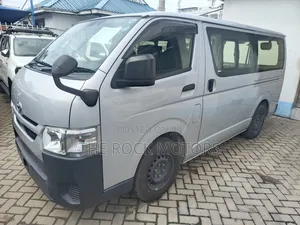 Toyota HiAce 2019 Silver