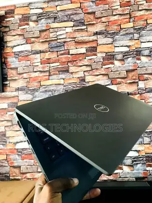 Laptop Dell Latitude 7410 16GB Intel Core i7 SSD 256GB