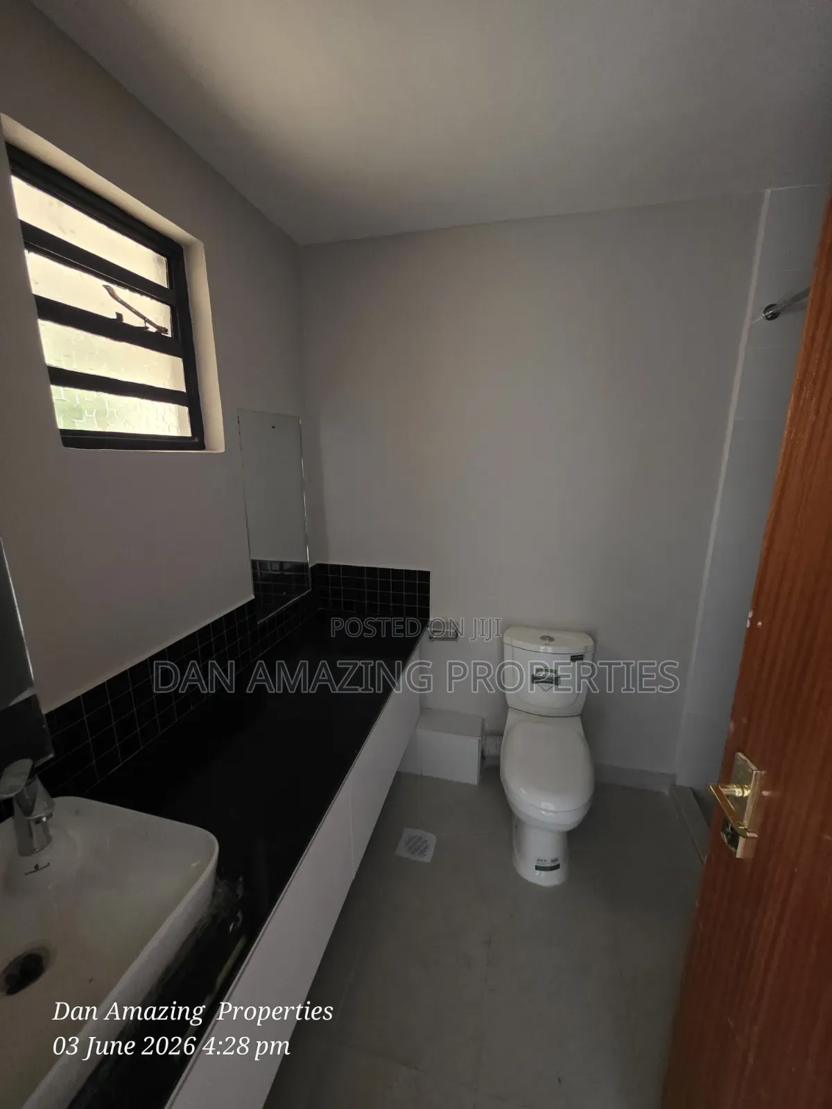 3bdrm Townhouse / Terrace in Roimen, Matasia for rent