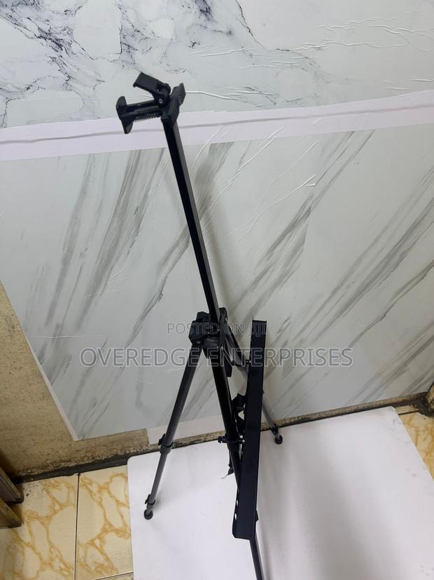 Matallic Whiteboard Stand Available