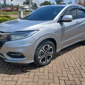 Honda Vezel 2018 Silver