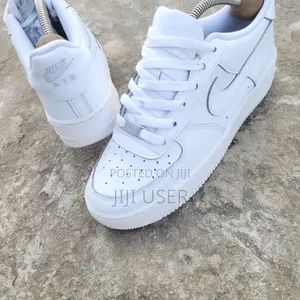Mtumba Airforce Size 7/40 KSH 3000