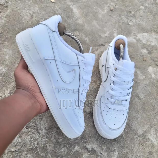 Mtumba Airforce Size 7/40 KSH 3000 - thumbnail 3