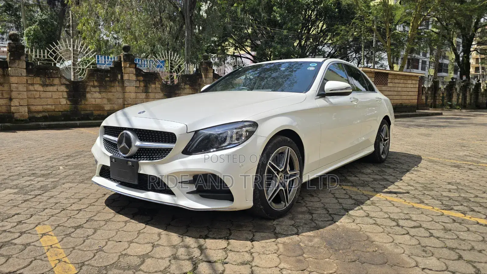 Mercedes-Benz C200 2019 White