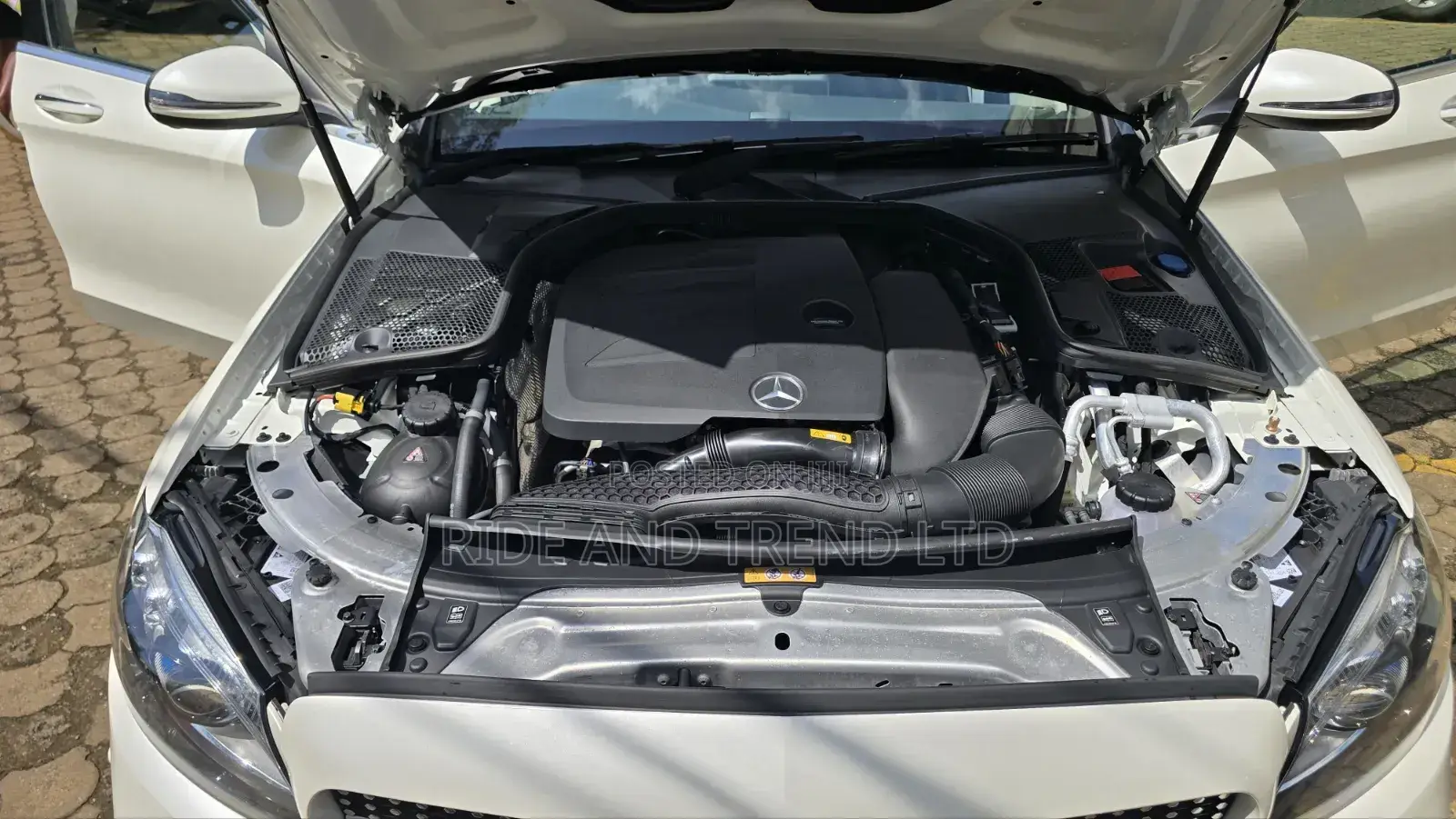 Mercedes-Benz C200 2019 White