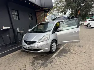 Honda Fit Automatic 2008 Silver