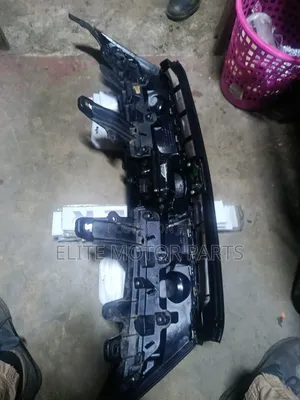 Harrier 2018 Grill